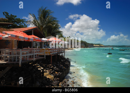 Restaurants mit einem wunderschönen Blick in Praia da Pipa Brasilien Stockfoto