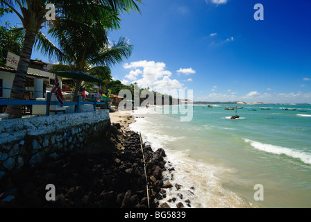 Restaurants mit einem wunderschönen Blick in Praia da Pipa Brasilien Stockfoto