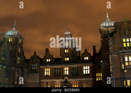 Aston Hall bei Nacht, Birmingham, England, UK Stockfoto