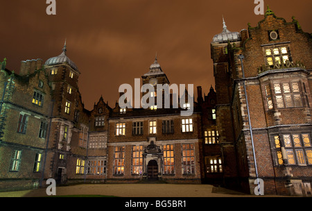 Aston Hall bei Nacht, Birmingham, England, UK Stockfoto