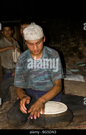 Am frühen Morgen in der örtlichen Bäckerei Nan. Stockfoto