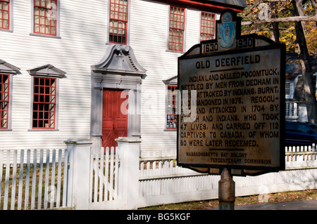 Deerfield, historischen, ländlichen Dorf aus dem 18. Jahrhundert, Häuser aus 1700, 1800, nach Hause zu Academy.Deerfield Deerfield, Massachusetts Stockfoto