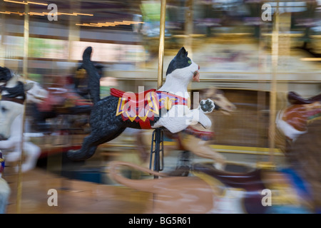 1894 Dentzel Karussell in Coolidge Park in Chattanooga, Tennessee Stockfoto