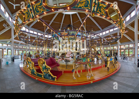 1894 Dentzel Karussell in Coolidge Park in Chattanooga, Tennessee Stockfoto