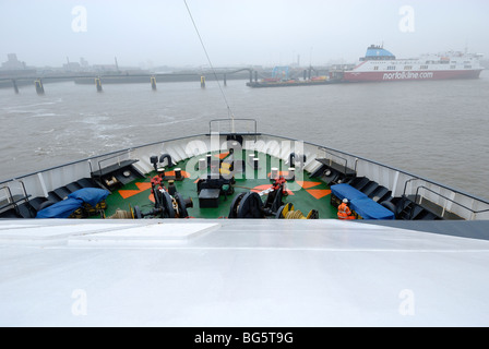 Bow of Norfolk Line Fähre in Liverpool aus Dublin Irland Stockfoto