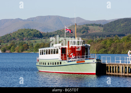 Passagierfähre/Dampfgarer/Boot auf ullswater zwischen Pooley Bridge und Penrith. Nationalpark Lake District, Cumbria, England, Großbritannien Stockfoto