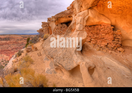 Anasazi Getreidespeicher auf Aztec Butte, Insel im Himmel, Canyonlands National Park, Utah. Stockfoto