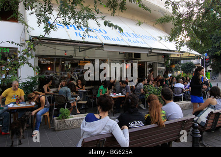 Israel, Tel Aviv-Yafo, Espresso Mersand bei Ben-Yehuda-Straße Stockfoto