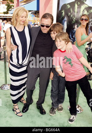 NIKKI BUTLER TIM ROTH TIMOTHY CORMAC der unglaubliche HULK-Welt PREMIERE UNIVERSAL STUDIOS Kalifornien USA 8. Juni 2008 Stockfoto