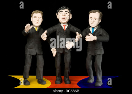 Gordon Brown, David Cameron und Nick Clegg. Alle Modelle sind entworfen und hergestellt von den Fotografen. Stockfoto