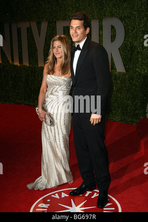 JENNIFER ANISTON JOHN MAYER 2009 VANITY FAIR OSCAR PARTY WEST HOLLYWOOD LOS ANGELES CA USA 22 Februar 2009 Stockfoto