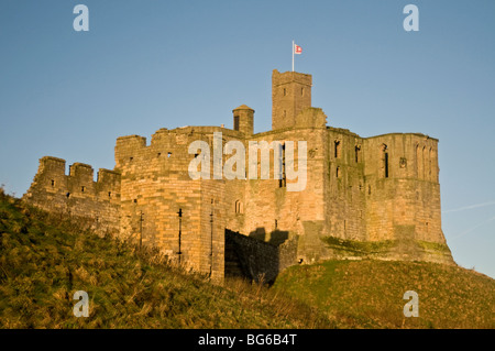 Warkworth Castle auf dem Fluß Coquet Northumberland Noth Ostengland Stockfoto