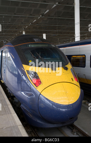 Klasse 395 Hitachi Olympic Javelin-Zug im Bahnhof St Pancras, London, England. Stockfoto