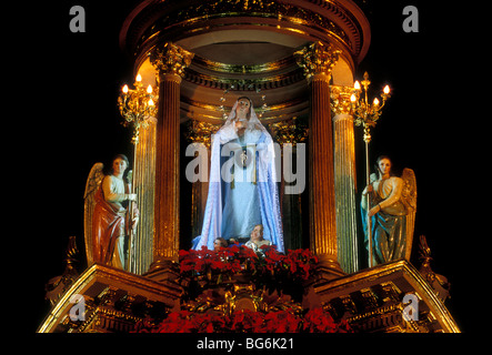 Statue der Jungfrau Maria, Statue, Jungfrau Maria, maoin Altar, Altar, Kathedrale, römisch-katholische Kathedrale, San Luis Potosí, San Luis Potosi, Mexiko Stockfoto