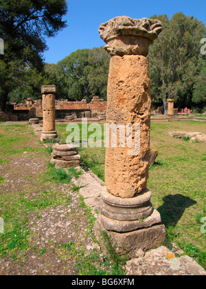 Überreste der Tempel, alte römische Ausgrabungsstätte (UNESCO-Weltkulturerbe). Tipasa, Algerien, Nordafrika Stockfoto