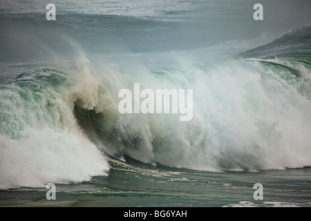 Surfen an der Nordküste von Oahu, Hawaii Stockfoto