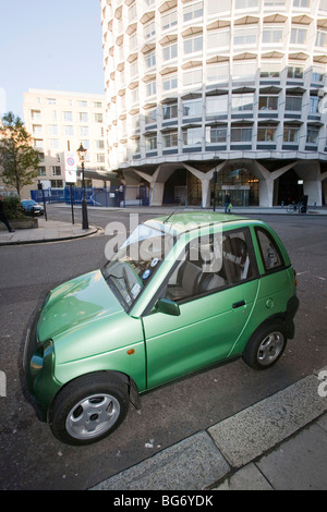 Ein G-Wiz automatische elektrische geparkten Fahrzeug auf den Straßen von London. Stockfoto