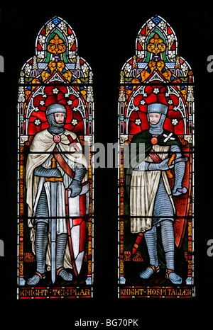 Detail der West-Glasfenster von Frederick Preedy Darstellung der Tempelritter und Hospitalier, Kirche St. Andrew, Temple Grafton, Warwickshire Stockfoto