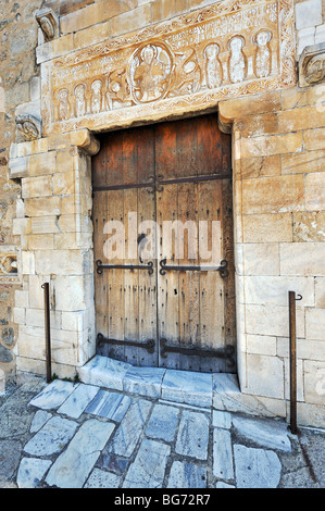 Die Abtei Saint Genis des Fontaines, Pyrenäen Orientales, Frankreich. Stockfoto