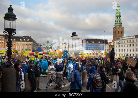 Der 12. Dezember. Massendemonstration in Kopenhagen. Stockfoto