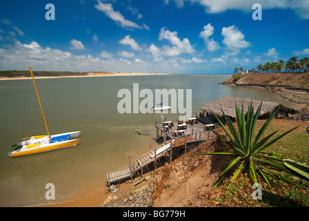 Tropische Küste von Tibau do Sul in der Nähe von Pipa Brasilien Stockfoto