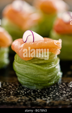 Geräucherter Lachs Gurke Hors d ' oeuvres Stockfoto