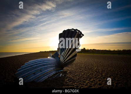 Die Jakobsmuschel Scupture Künstlers Maggi Hambling Aldeburgh Strand auf der Suffolk Coast East Anglia Benjamin Britten gewidmet Stockfoto