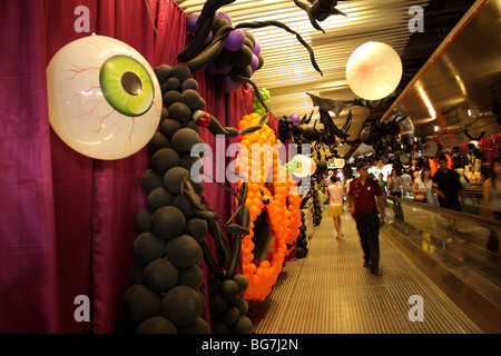 Halloween-Thema im MBK Shopping Center Stockfoto