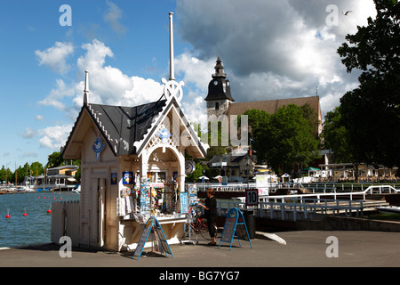 Finnland-Region von Finnland Proper Western Finnland Turku Baltic Sea Naantali Port Hafen Kiosk verkaufen Postkarten und Snacks AIRP Stockfoto