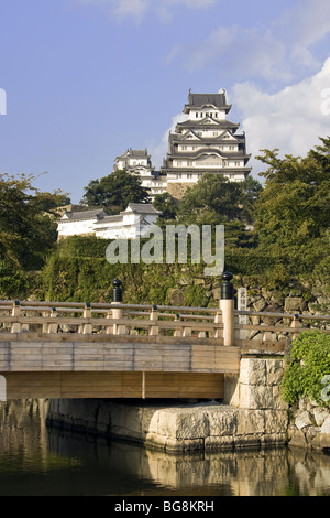 Japan. HIMEJI. Himeji Castle, auch bekannt als Hakurojō oder Shirasagijō ("White Heron Castle") Stockfoto