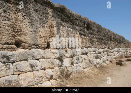 Römische Stadt Emporiae (Ampurias). Tür der südlichen Mauer. Katalonien. Stockfoto