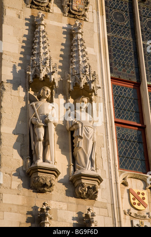 Detail am Rathaus - Stadhuis - Burgplatz, Brügge, Belgien Stockfoto