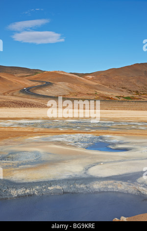 Hverir geothermischen Feldern um Namafjall Berg, Myvatn See Bereich Island Stockfoto