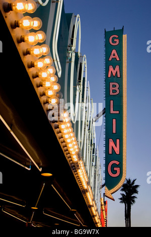 Neon Sign in Las Vegas Glücksspiel Stockfoto