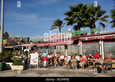 Cafés im Freien am Strand promenade, Playa del Ingles, San Bartolome de Tirajana Gemeinde Gran Canaria, Kanarische Inseln, Spanien Stockfoto