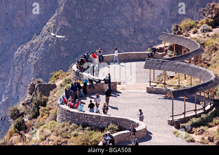 Aussichtsplattform im Colca Canyon, Anden, Peru, Südamerika Stockfoto