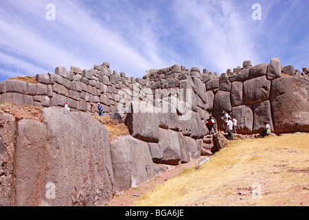 Inka-Ruinen von Sacsayhuaman, Cuzco, Anden, Peru, Südamerika Stockfoto