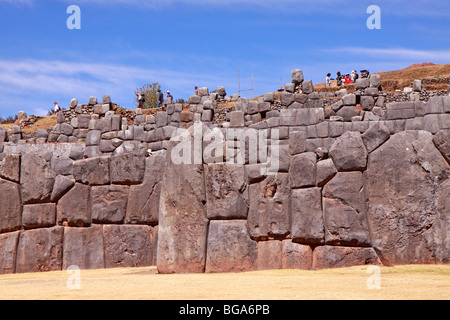 alten Inka Wand bei den Inka-Ruinen von Sacsayhuaman, Cuzco, Anden, Peru, Südamerika Stockfoto