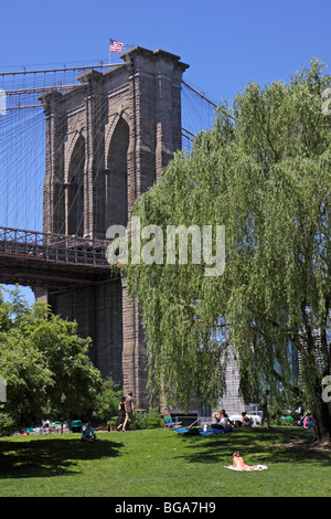 Brooklyn Bridge gesehen von Fulton Ferry in Brooklyn, New York, Vereinigte Staaten von Amerika Stockfoto