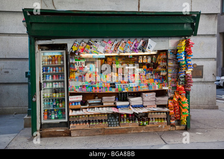 Zeitschriftenständer im Zentrum von Manhattan, New York City Stockfoto