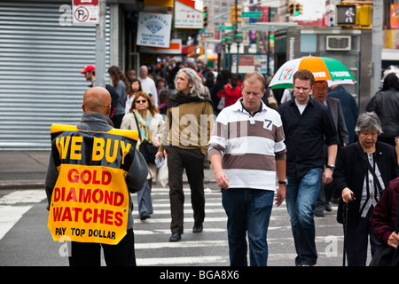 Wir kaufen Gold, Diamanten, Uhren in Manhattan, New York City Stockfoto