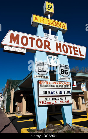 Melden Sie sich für die 9 Motor Hotel in Arizona, in Williams, Arizona, an der historischen Route 66. Stockfoto