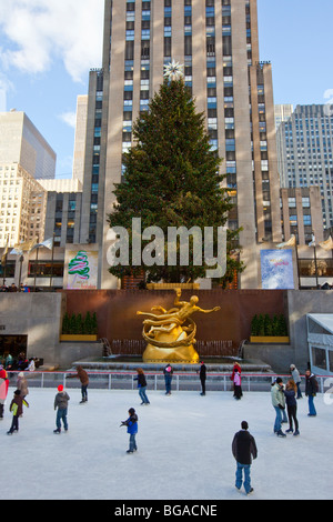 Weihnachten am Rockefeller Center in Manhattan, New York City Stockfoto