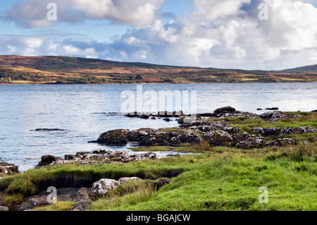 Ufer des Loch Scridain, Isle of Mull an einem klaren Tag Stockfoto