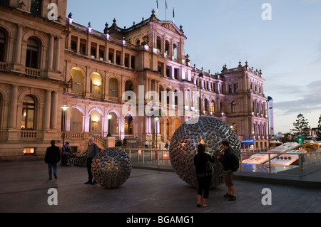 "Steam", Kunst im öffentlichen Raum arbeiten vor dem Treasury Casino Gebäude, Brisbane, Queensland, Australien Stockfoto