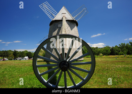 Die alte Higgins Farm Windmühle, bekannt als Brewster es Windmühle ist abgebildet in Brewster, Cape Cod, Massachusetts. Stockfoto