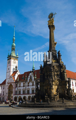 Heilige Dreifaltigkeit und Rathaus am Horni Namesti Platz in Olomouc Tschechien Europa Stockfoto