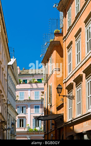 Rom, Italien. Seitenstraße in der Nähe der Piazza della Rotonda. Stockfoto