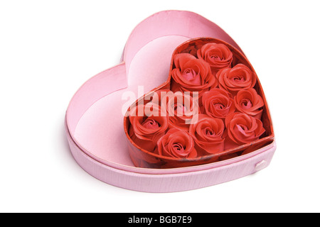 Rote Rosen in Geschenkbox Stockfoto