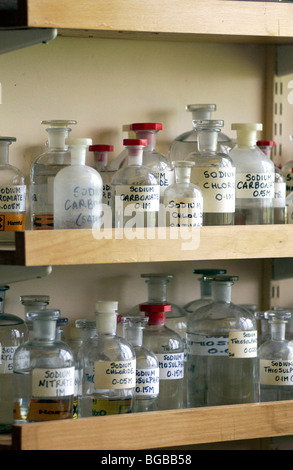 Lizenzfreie kostenlose Foto der Student Chemie Biologie Flasche Wissenschaftsbildung UK Stockfoto